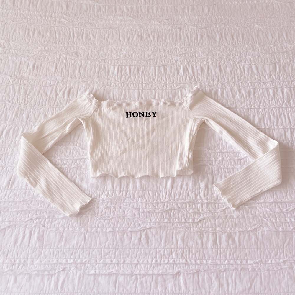 White Crop Top Size Small - Picture 2 of 6